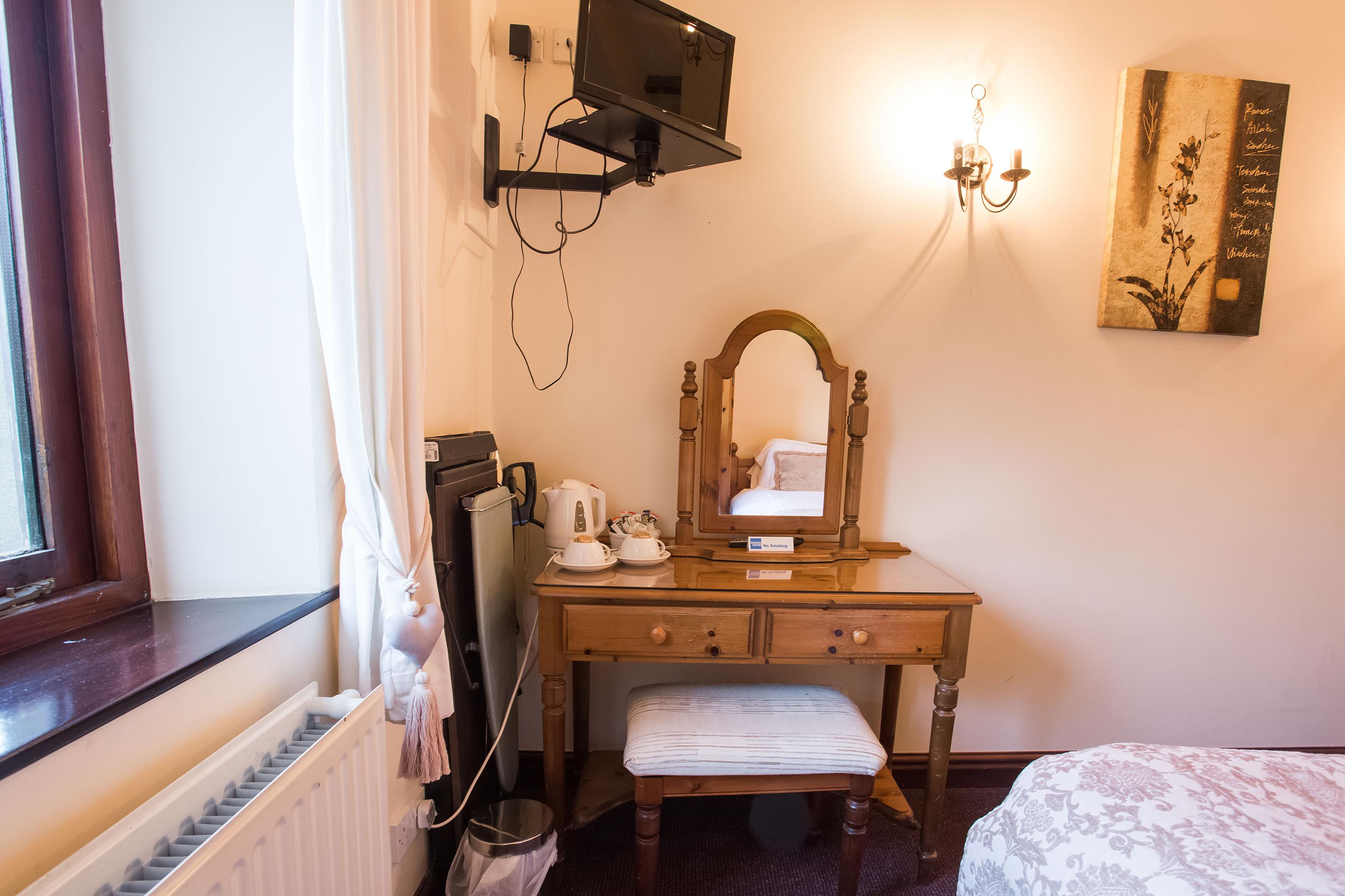 Oyo Ye Olde Bowling Green Inn (Adults Only) Bradwell  Bagian luar foto