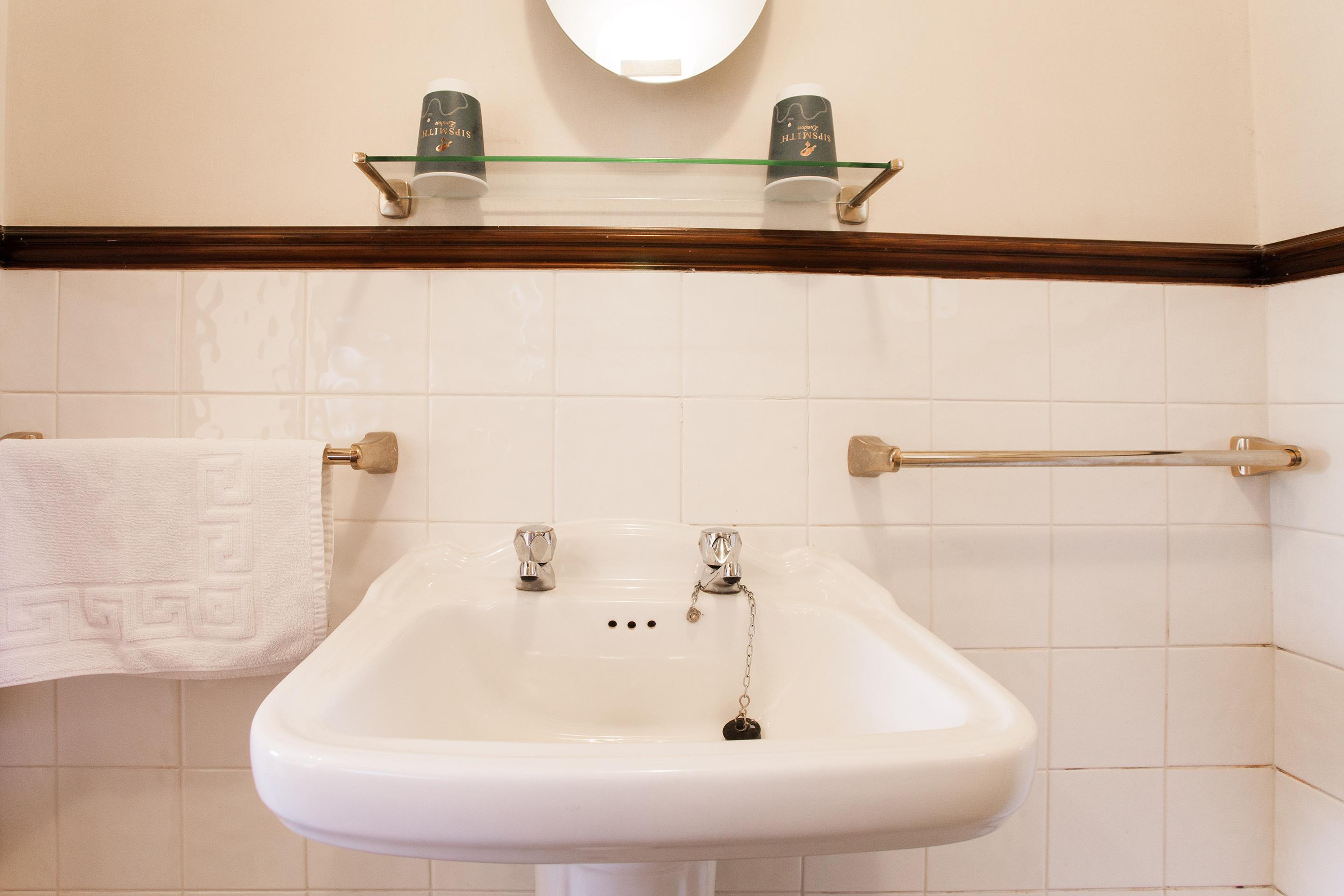 Oyo Ye Olde Bowling Green Inn (Adults Only) Bradwell  Bagian luar foto